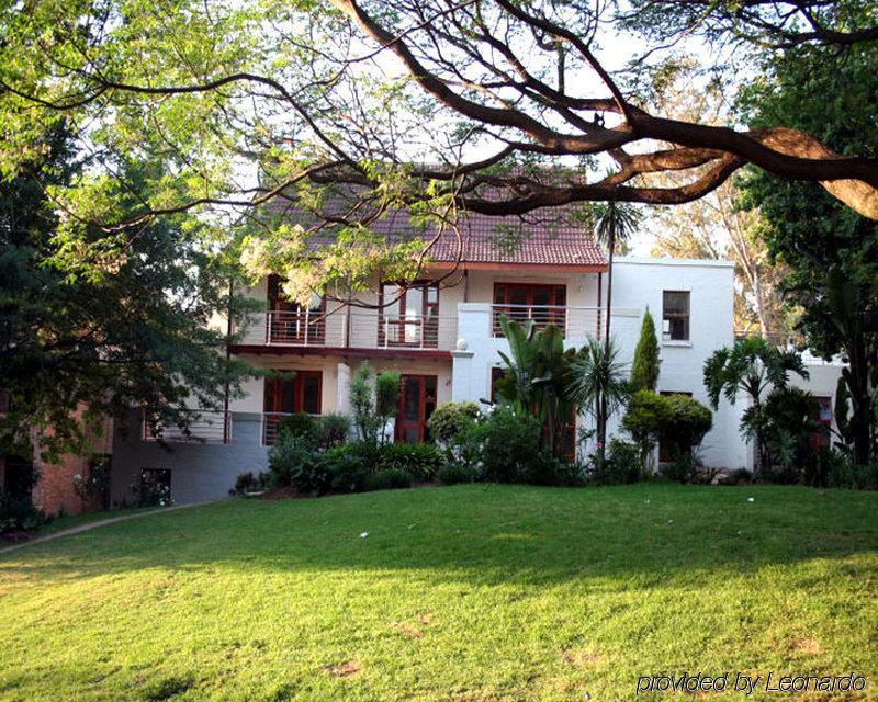 יוהנסבורג Sandton Lodge Rivonia מראה חיצוני תמונה