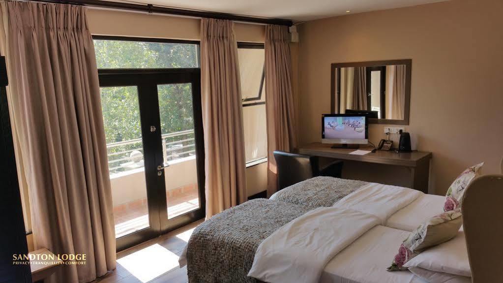 יוהנסבורג Sandton Lodge Rivonia מראה חיצוני תמונה