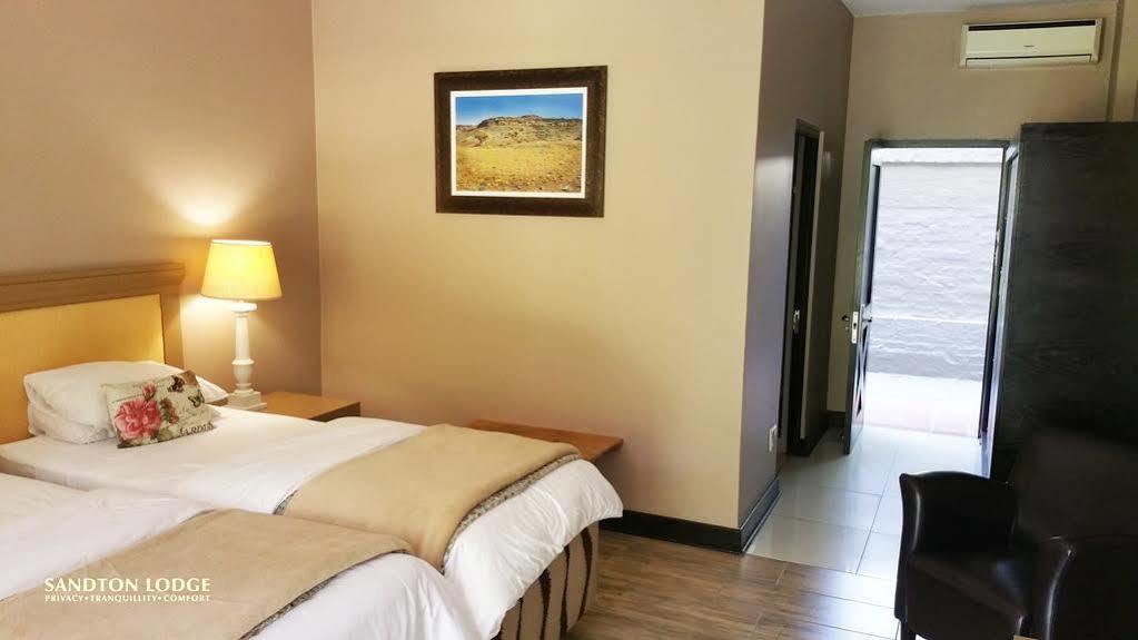 יוהנסבורג Sandton Lodge Rivonia מראה חיצוני תמונה